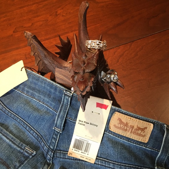 Levi’s Skinny Jeans - Size 2P - Black Tab - NWT! - Picture 5 of 5